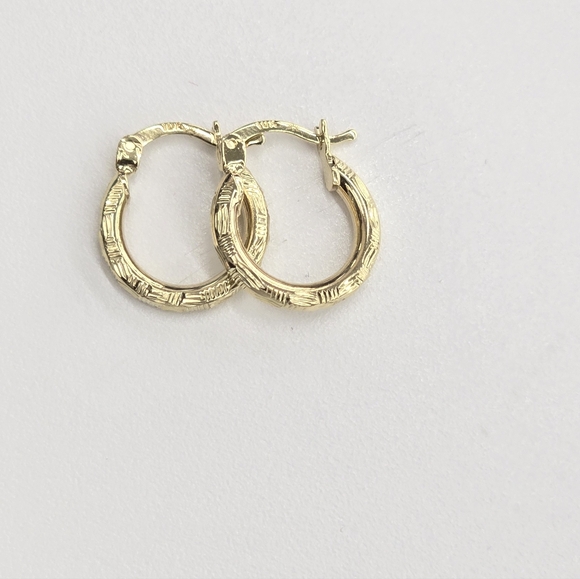 10kt Real Gold Hoop Earring